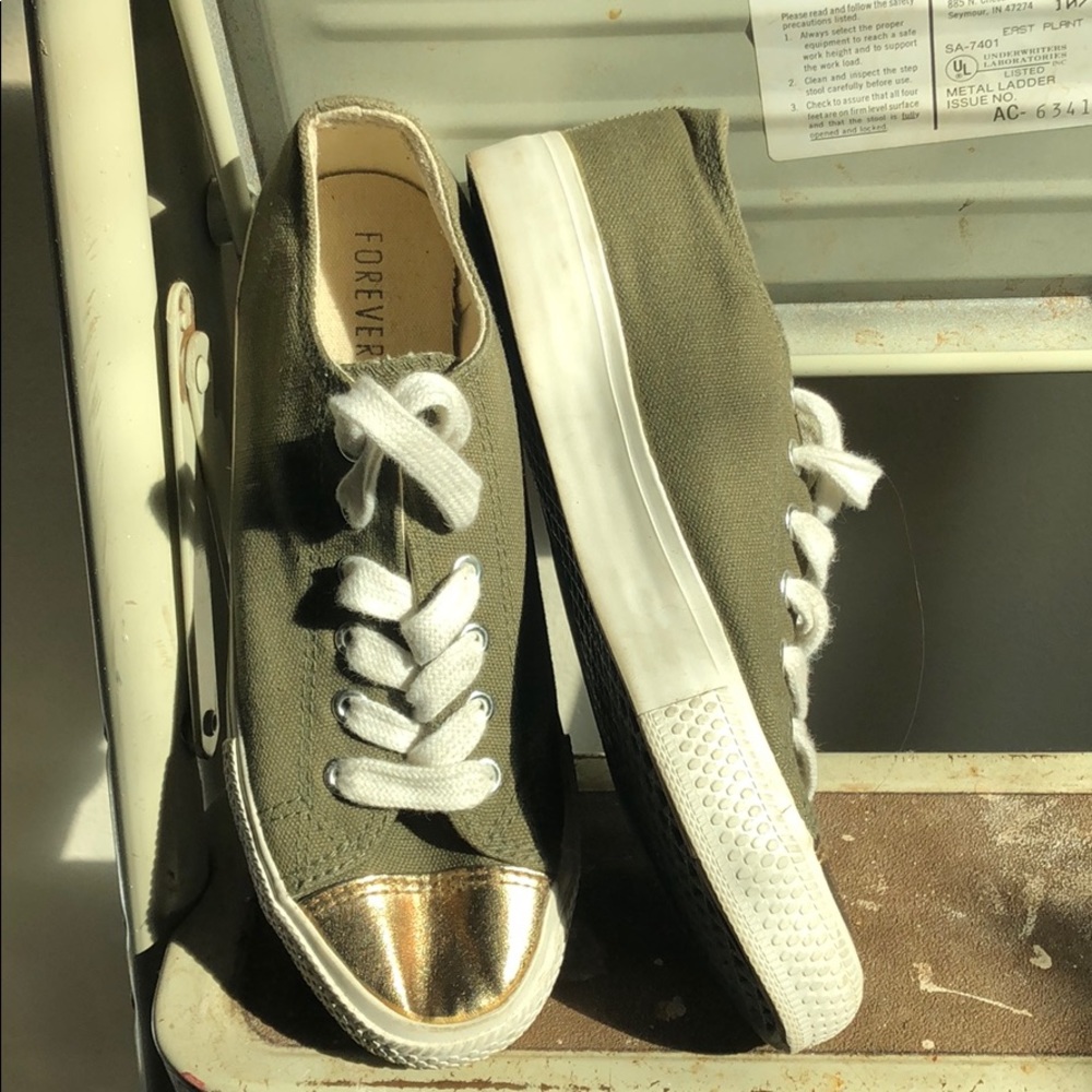 olive green shoes